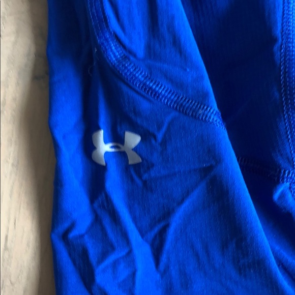 Under Armour studio lux super lightweight crop - Picture 2 of 3